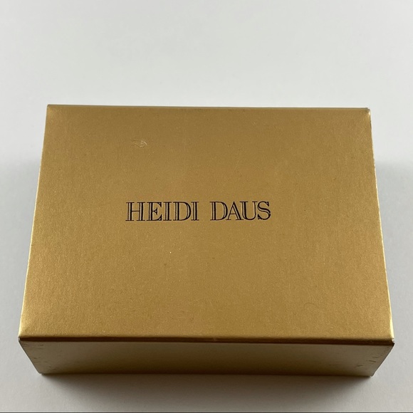 Brass Flower & Turquoise Clip on Earrings - Picture 7 of 8